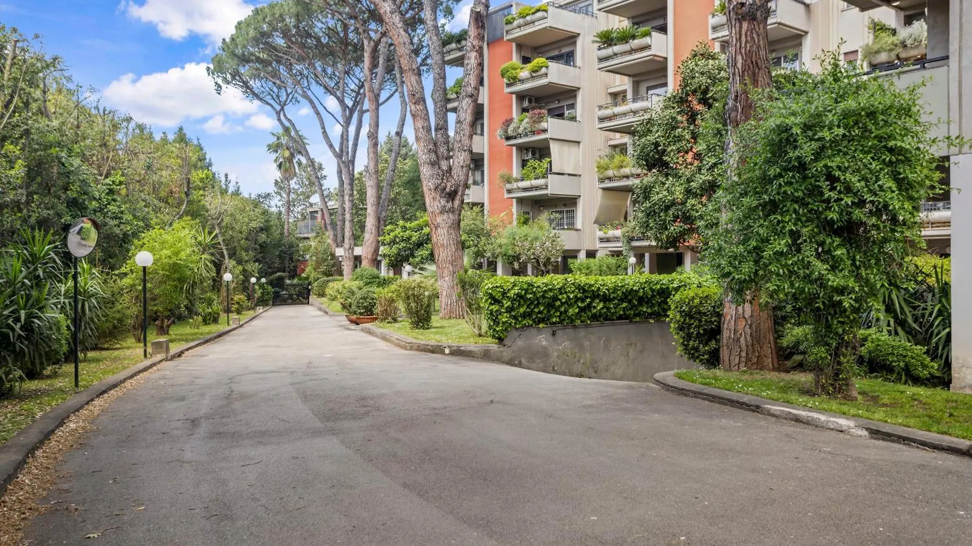 Terrace Apartment In Balduina - Near St Peter Rome